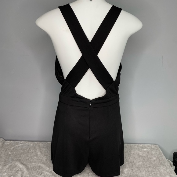 Romper - Picture 2 of 5